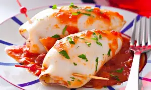 Recette d'encornets farcis aux fruits de mer : savoureuse et facile à préparer