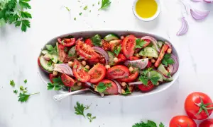 Recette de salade de concombre et tomate : fraîcheur et simplicité à portée de main