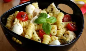 Recette salade de pâtes froide : facile et délicieuse pour l'été