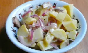 Recette facile de salade de hareng aux pommes de terre à savourer
