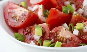 Recettes de salade de tomates : 10 idées savoureuses et faciles à réaliser