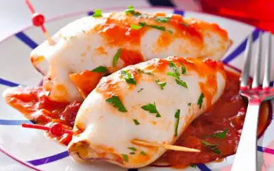 Recette d'encornets farcis aux fruits de mer : savoureuse et facile à préparer