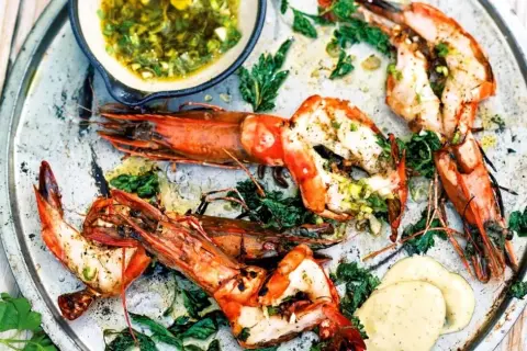 Menu de la gambas grillée : recette savoureuse et astuces de préparation