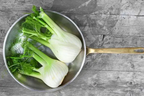 Les épices qui subliment le fenouil : associations savoureuses à essayer