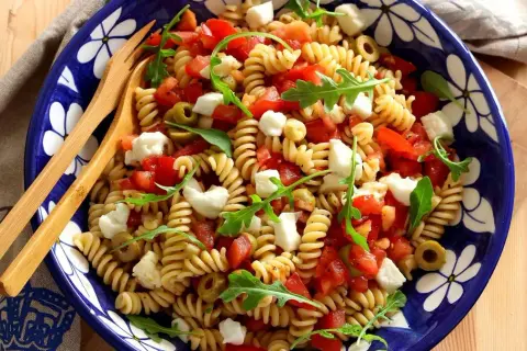 Recette de salade de pâtes à l'italienne : fraîcheur et saveurs d'été