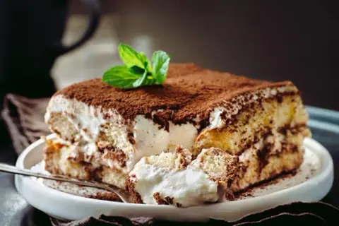 Recette tiramisu : ingrédients essentiels pour un dessert parfait