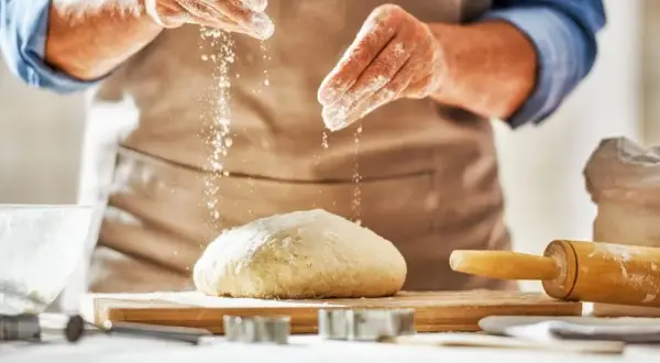 Ingrédients essentiels pour réussir votre pâte feuilletée maison