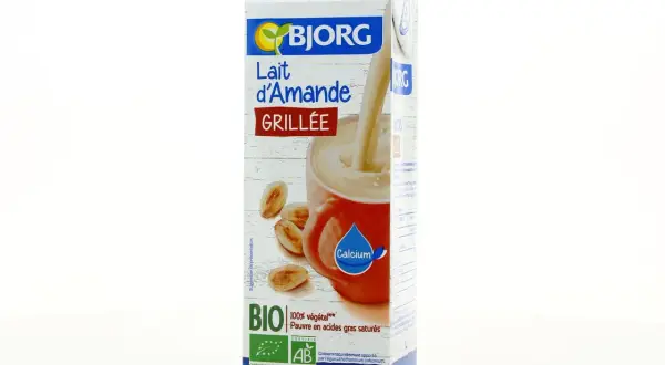 Lait d'amande grillée : bienfaits, recettes et meilleures marques à connaître