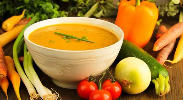 Recette soupe légumes Thermomix : facile et délicieuse en un rien de temps