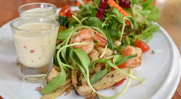 Recettes irrésistibles de salade de la mer pour épater vos invités