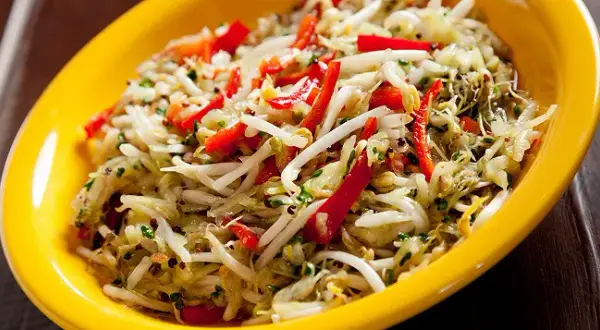 Des recettes de salade savoureuses avec pousse de soja à essayer