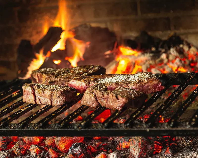 Comment réussir une viande grillée au four tendre et savoureuse
