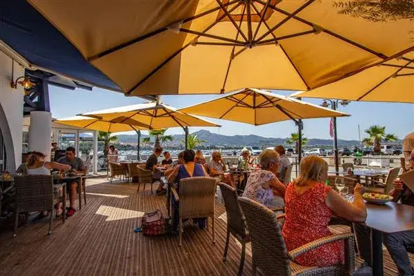 Les meilleurs restaurants de fruits de mer à volonté à Hendaye