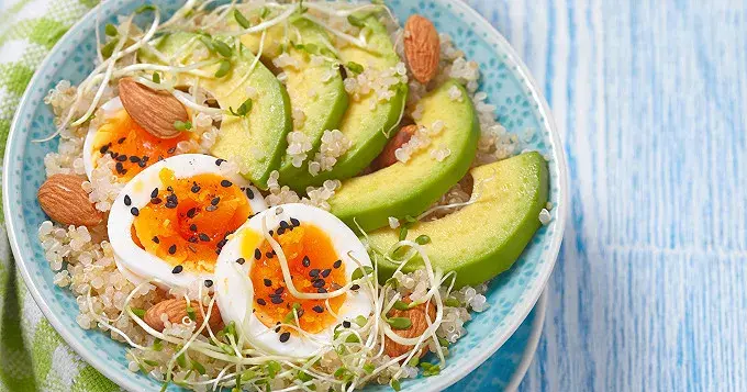 Recette de salade au quinoa : un plat sain et savoureux à essayer