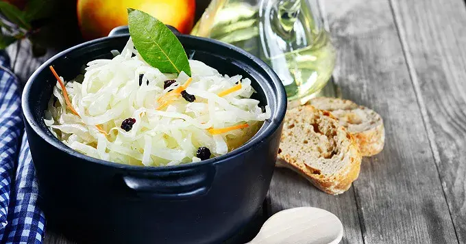 Vinaigrette pour salade de choux blanc : recettes savoureuses à essayer