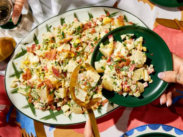 Recette de salade de pomme de terre aux œufs : simple et délicieuse
